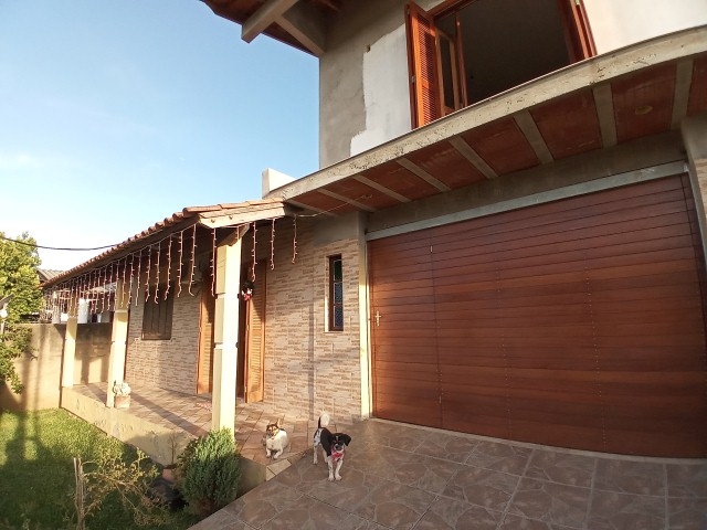 Casa, 4 quartos, 198 m² - Foto 1