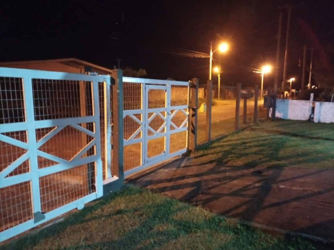 #PHL005 - Casa de Praia para Venda em Balneário Pinhal - RS