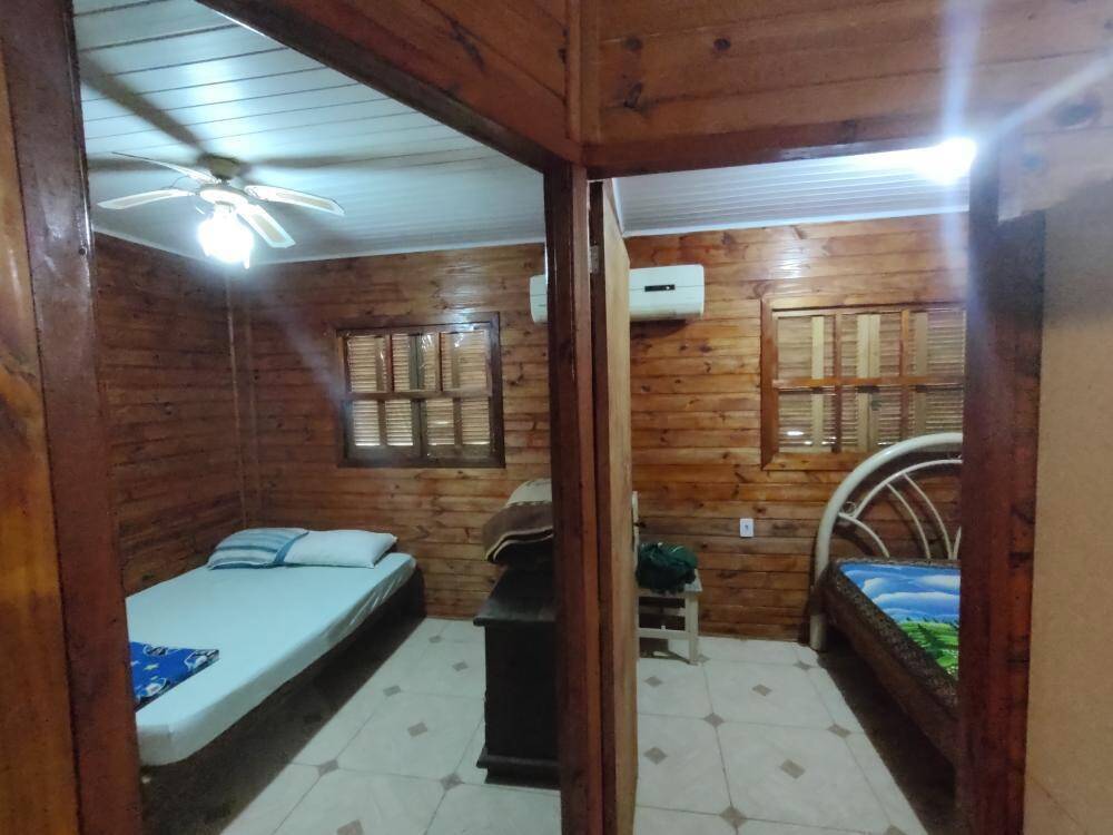 Sítio à venda com 3 quartos, 750m² - Foto 13