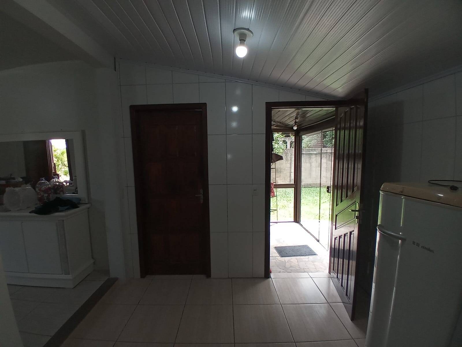 Casa à venda com 3 quartos, 110m² - Foto 18