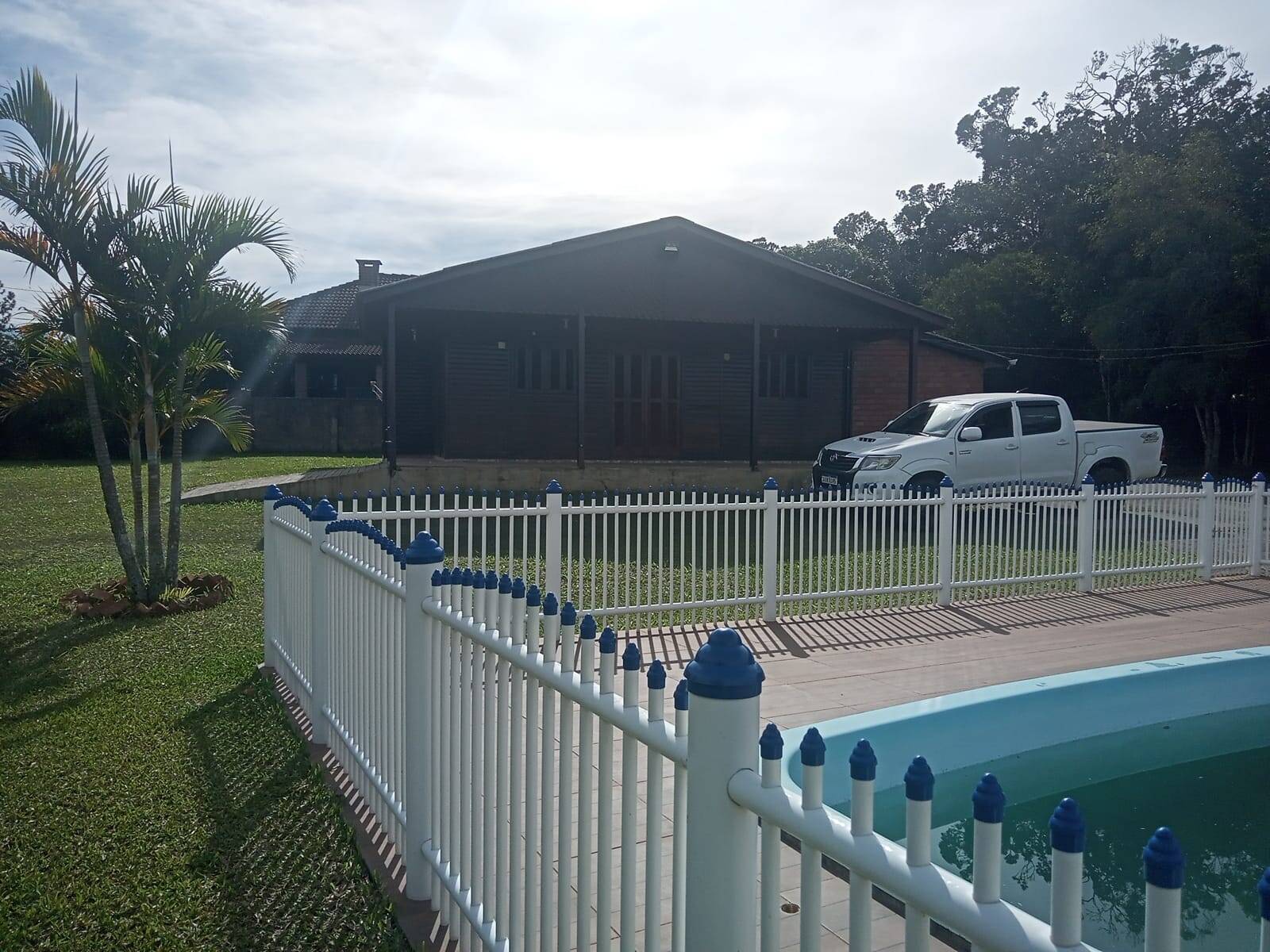 Casa à venda com 3 quartos, 110m² - Foto 2