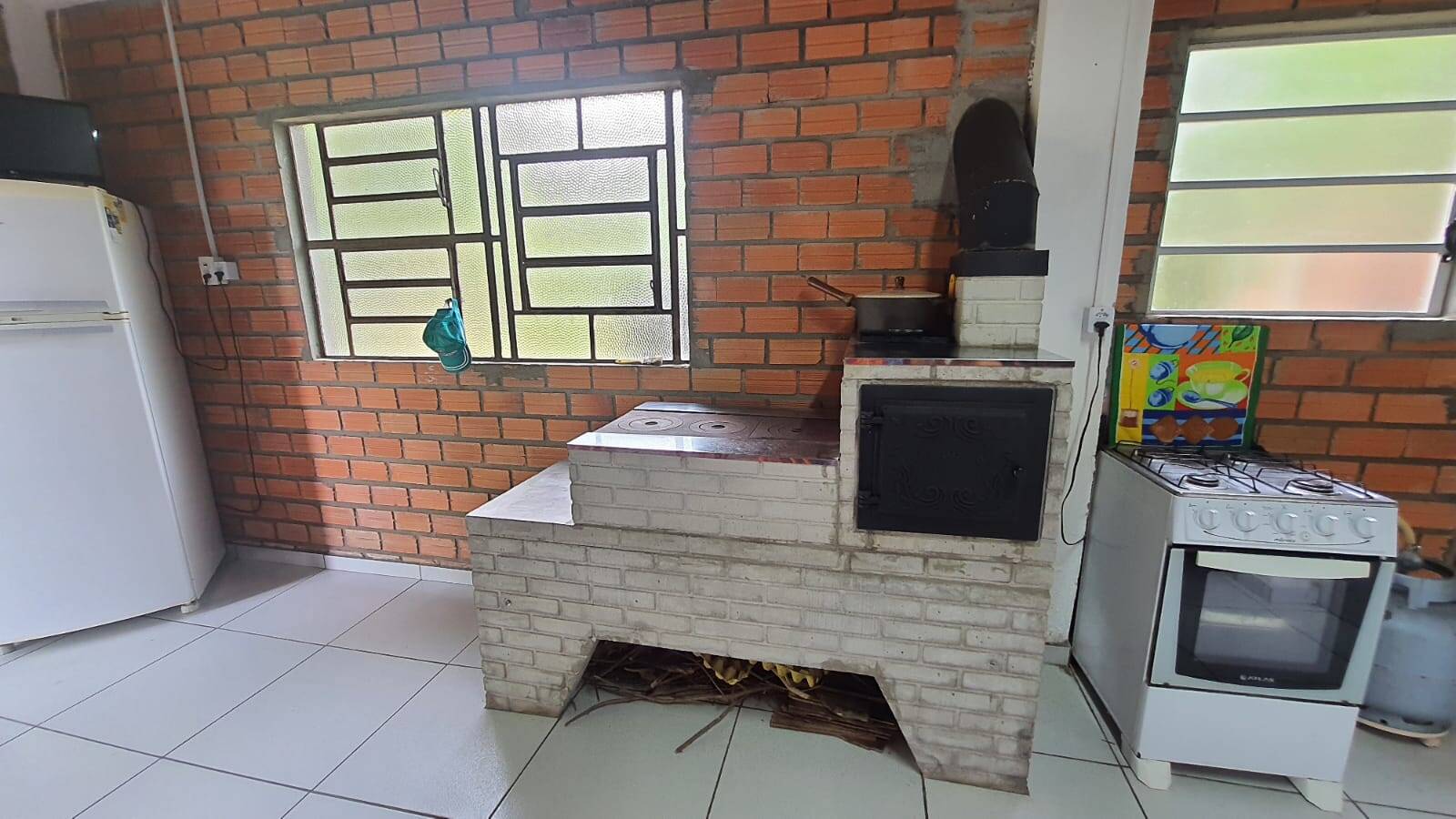 Sítio à venda com 5 quartos, 204m² - Foto 9