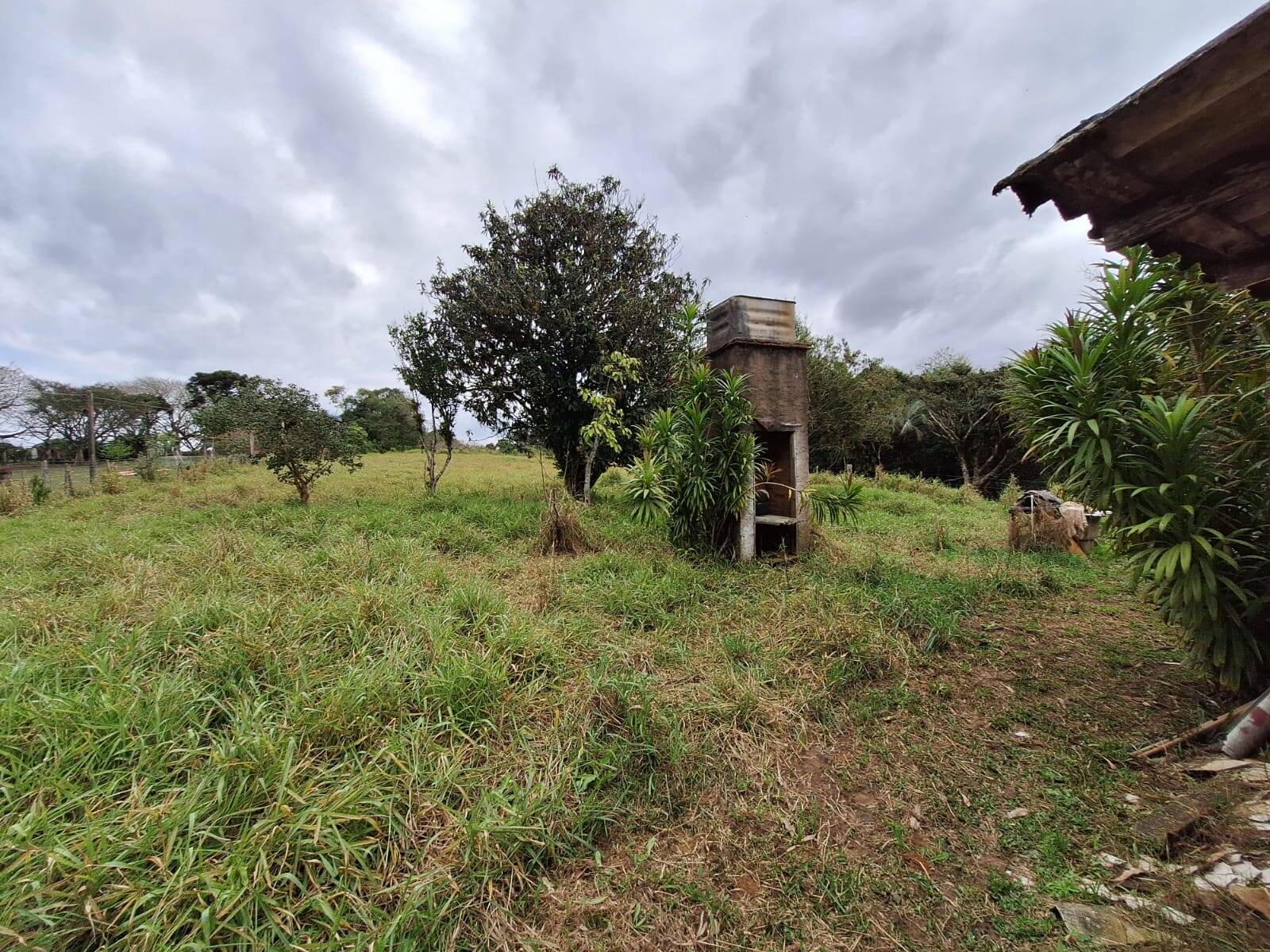 Sítio à venda com 2 quartos, 60m² - Foto 17