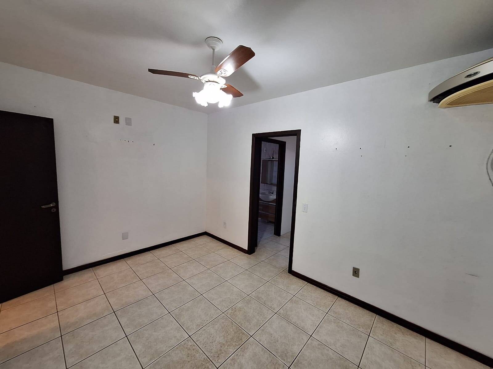 Casa, 4 quartos, 256 m² - Foto 10