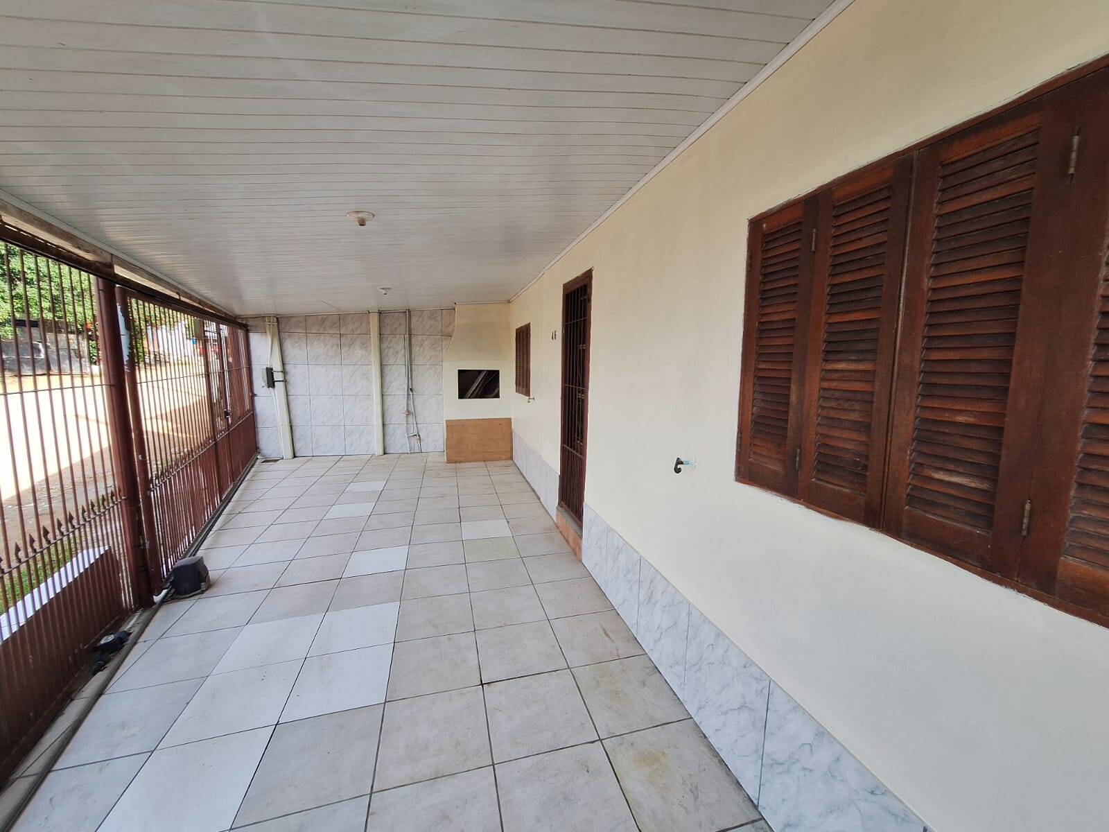 Casa à venda com 2 quartos, 91m² - Foto 2