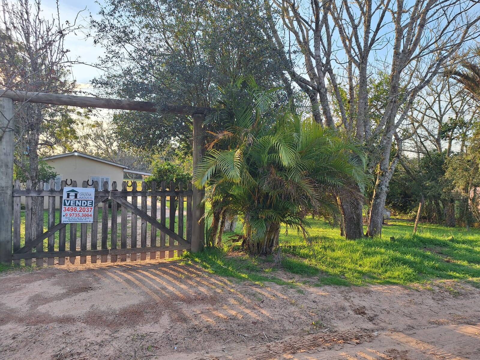 Sítio, 2 quartos, 1750 m² - Foto 1