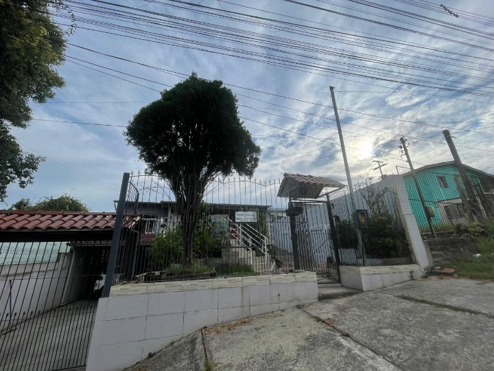 #724 - Casa para Venda em Viamão - RS