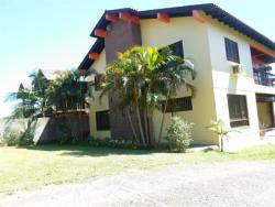 #FDC010 - Casa em Condomínio Fechado para Venda em Viamão - RS