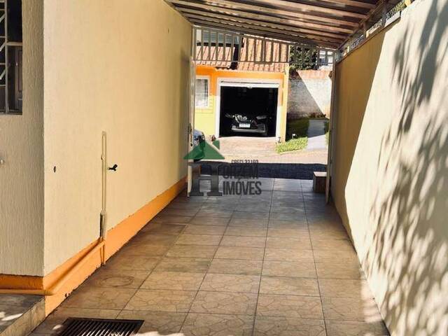 #719 - Casa em Condomínio Fechado para Venda em Gravataí - RS